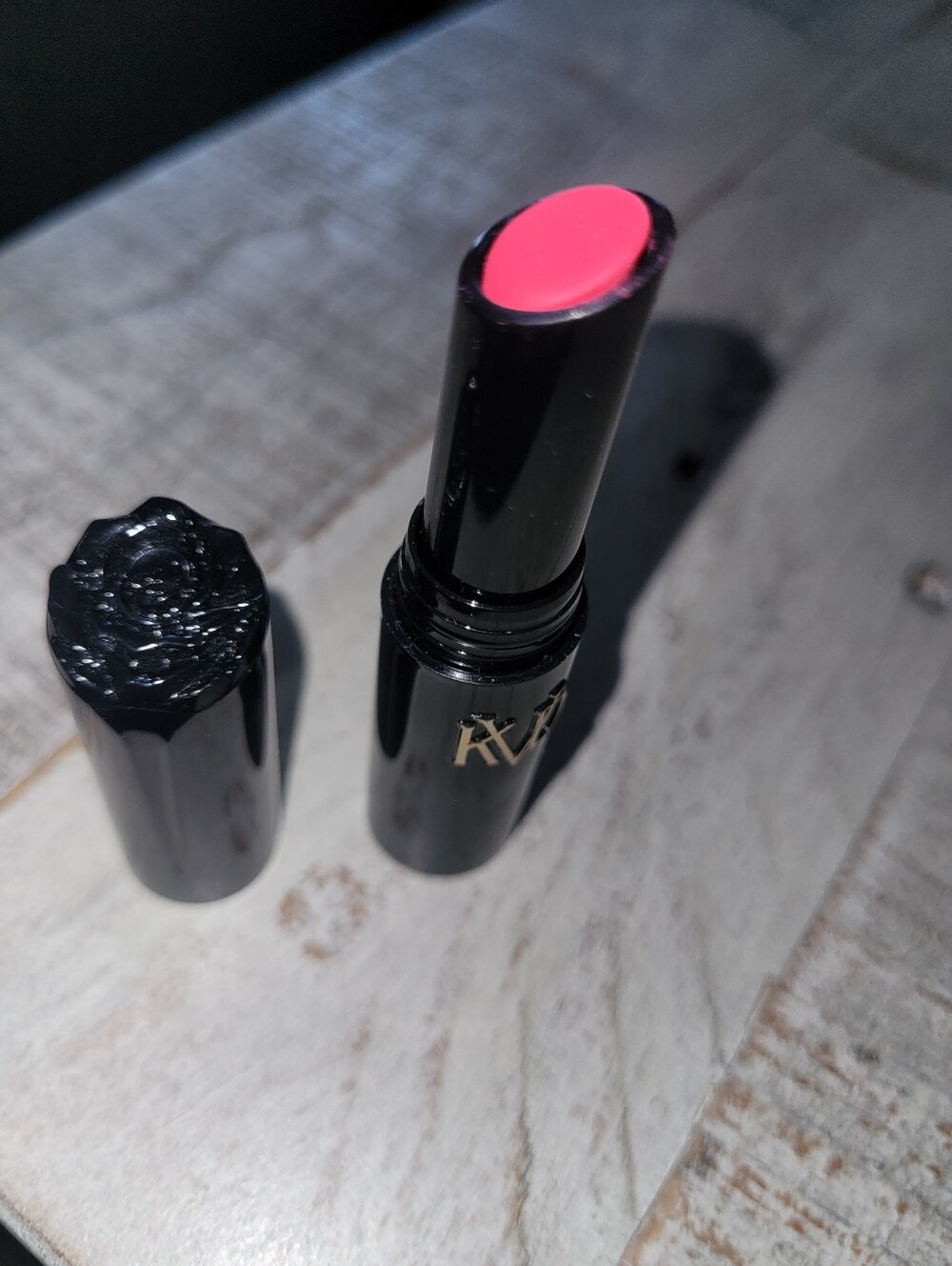New kat von d red matte lipstick
